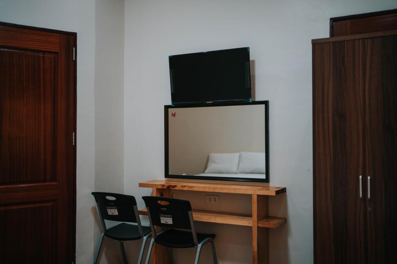 4K'S Pension House By Cocotel - Fully Vaccinated Staff Cebu Екстериор снимка